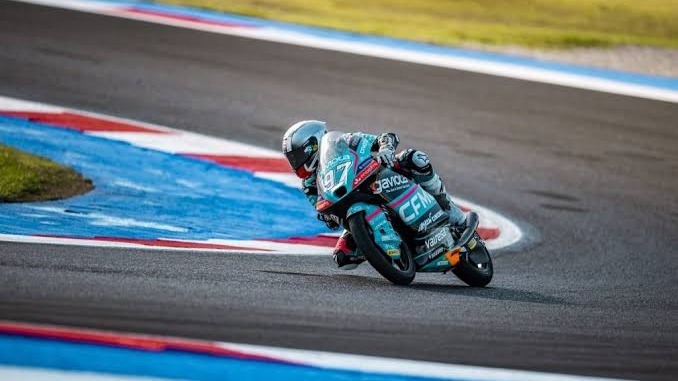 Marco Morelli al comando de la moto del CFMOTO Aspar Team durante la clasificación en Misano
