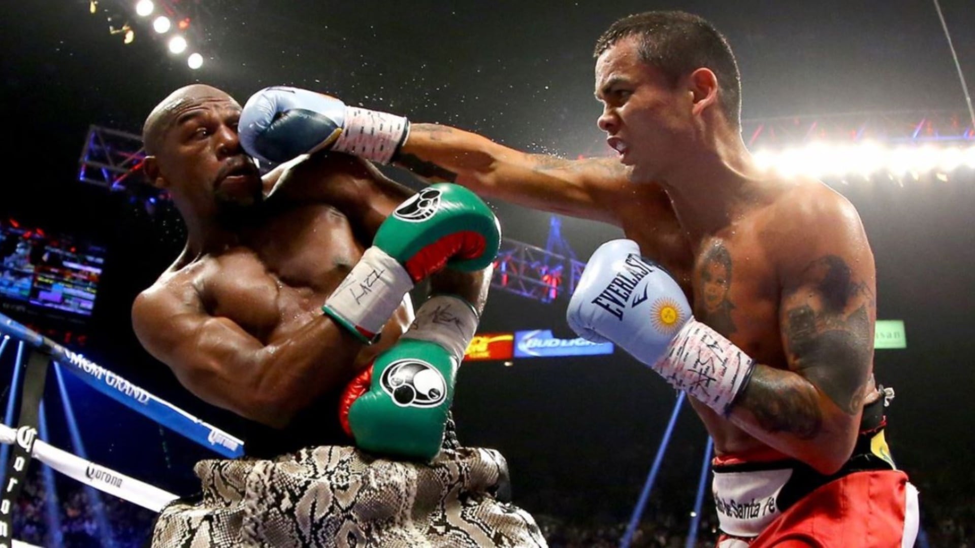 Afiche conmemorativo a 12 años del segundo enfrentamiento entre Maidana y Mayweather