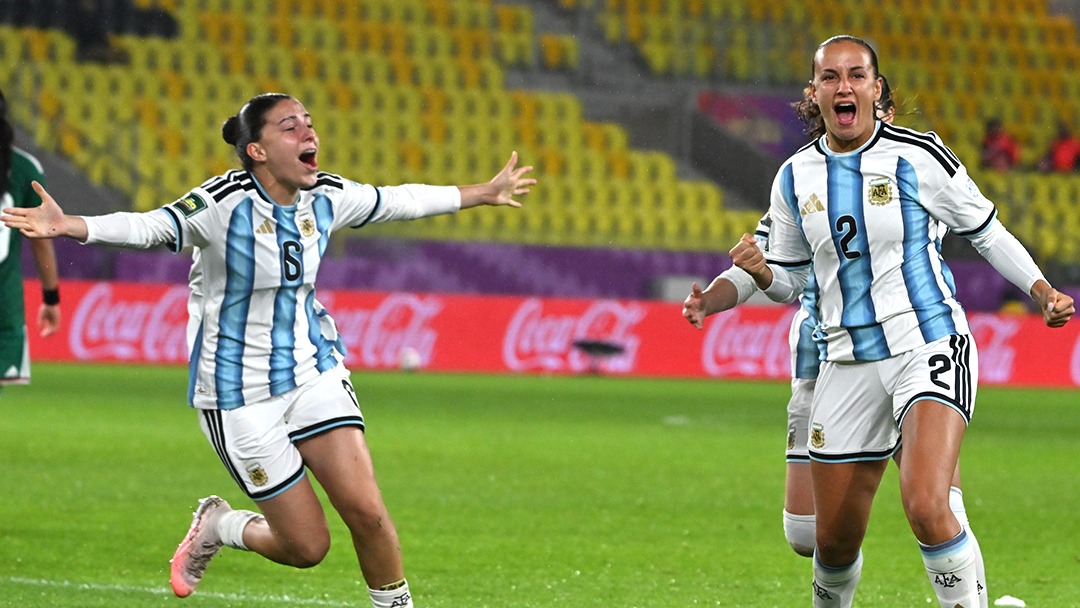 El festejo de la Selección Femenina Sub 20 tras asegurar su clasificación a los octavos de final en Polonia