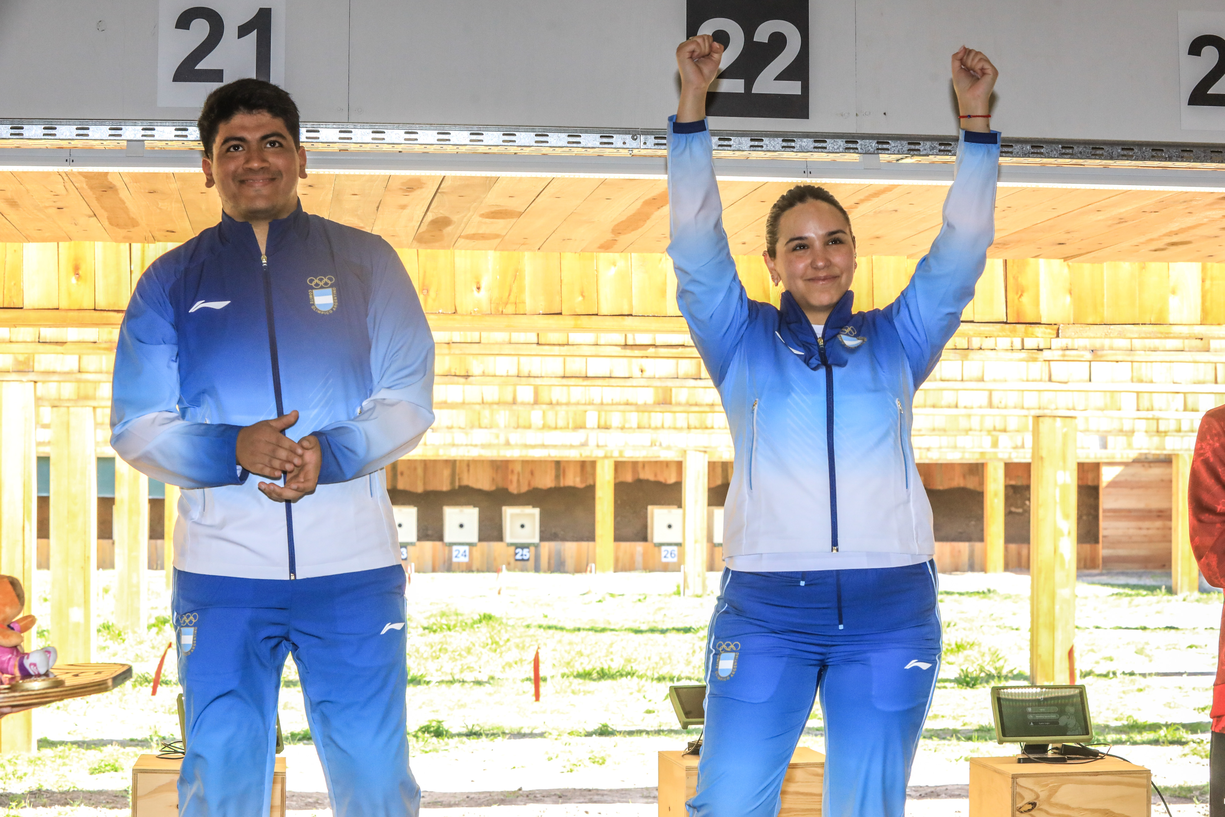 Fernanda Russo ya se habia llevado una medalla de oro en rifle de aire 10m mixto