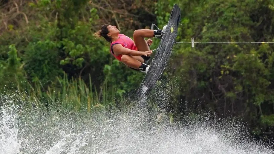Eugenia De Armas durante su rutina en la final del Lago Sur