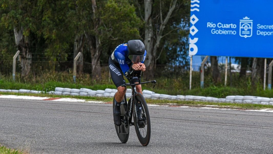 Los atletas de la Selección Argentina de ciclismo están listos para la contrarreloj en Montreal