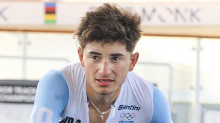 Tomás Moyano ganó la carrera de eliminación pero quedó sexto en la general del ómnium, y Natalia Vera se metió en la final del sprint femenino del ciclismo de pista