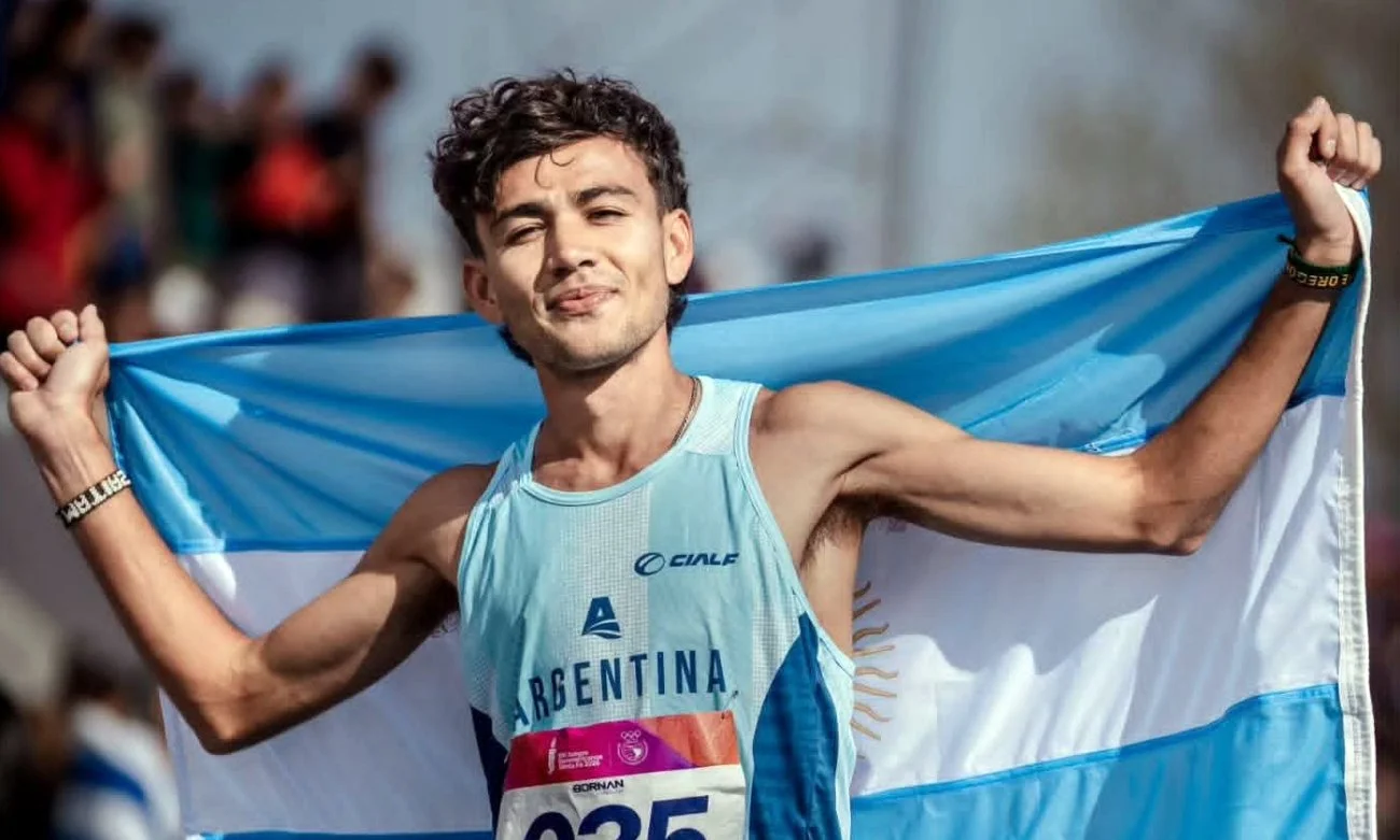 Matías Reynaga fue plata en los 10.000 metros en la pista del CARD