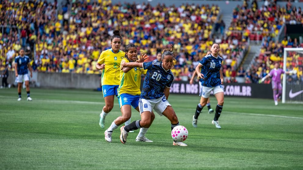 La Selección Argentina Femenina cayó 3-1 ante Brasil en Porto Alegre en el inicio de la fecha FIFA rumbo al Mundial 2027
