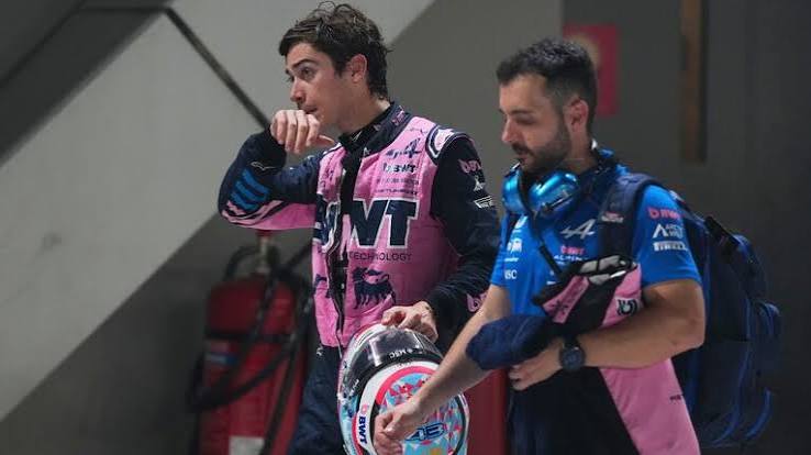 Nueva frustración para Franco Colapinto en Singapur: abandonó en la vuelta 31 por fallas mecánicas en su Alpine