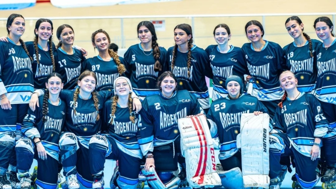 La Selección femenina junior de hockey inline venció a India y quedó segunda del grupo en el Mundial de Asunción